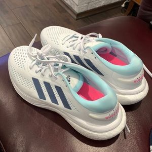 Brand New Adidas Supernova Size 8.5